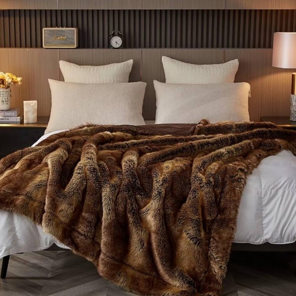 🆕 PB Style Faux Fur Throw Rabbit Bed Spread Luxury High End Hotel Brown Resort